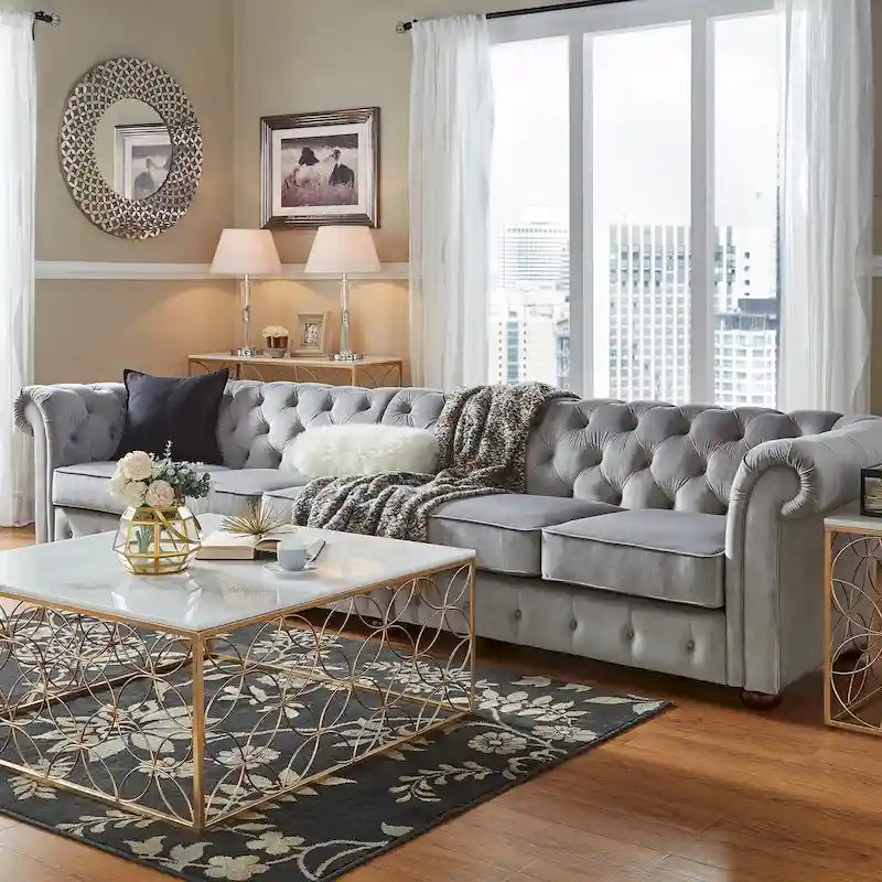 Canapé Chesterfield extra long gris clair par