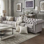 Canapé Chesterfield extra long gris clair par