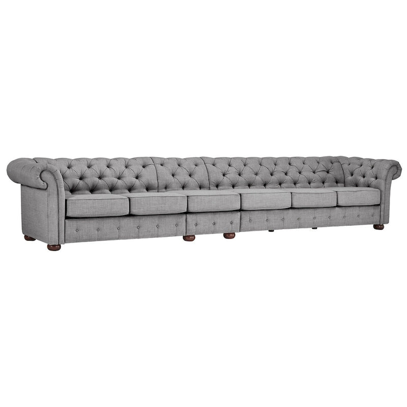 Canapé Chesterfield extra long gris clair par